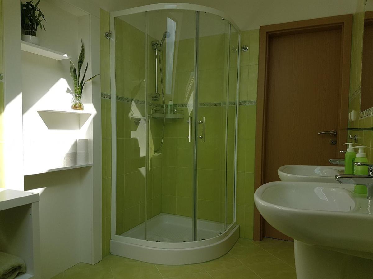 Apartmán V aleji Slavkov u Brna Exterior foto